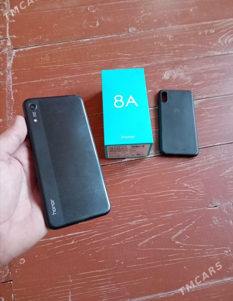 Honor 8a 3.32GB - Гумдаг - img 1