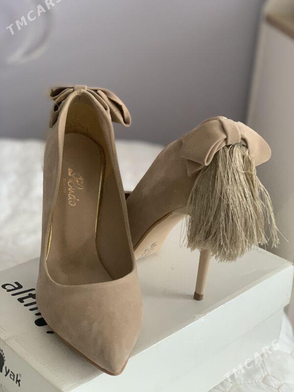 Вечернее платье - Туркменбаши - img 3