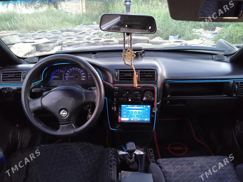 Opel Vectra 1990 - 30 000 TMT - Болдумсаз - img 2