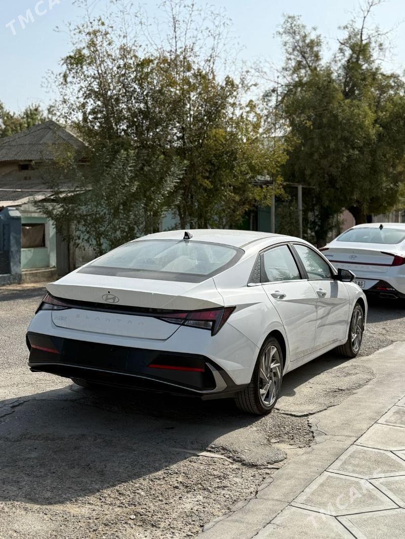 Hyundai Elantra GT 2025 - 265 000 TMT - Мир 7 - img 10