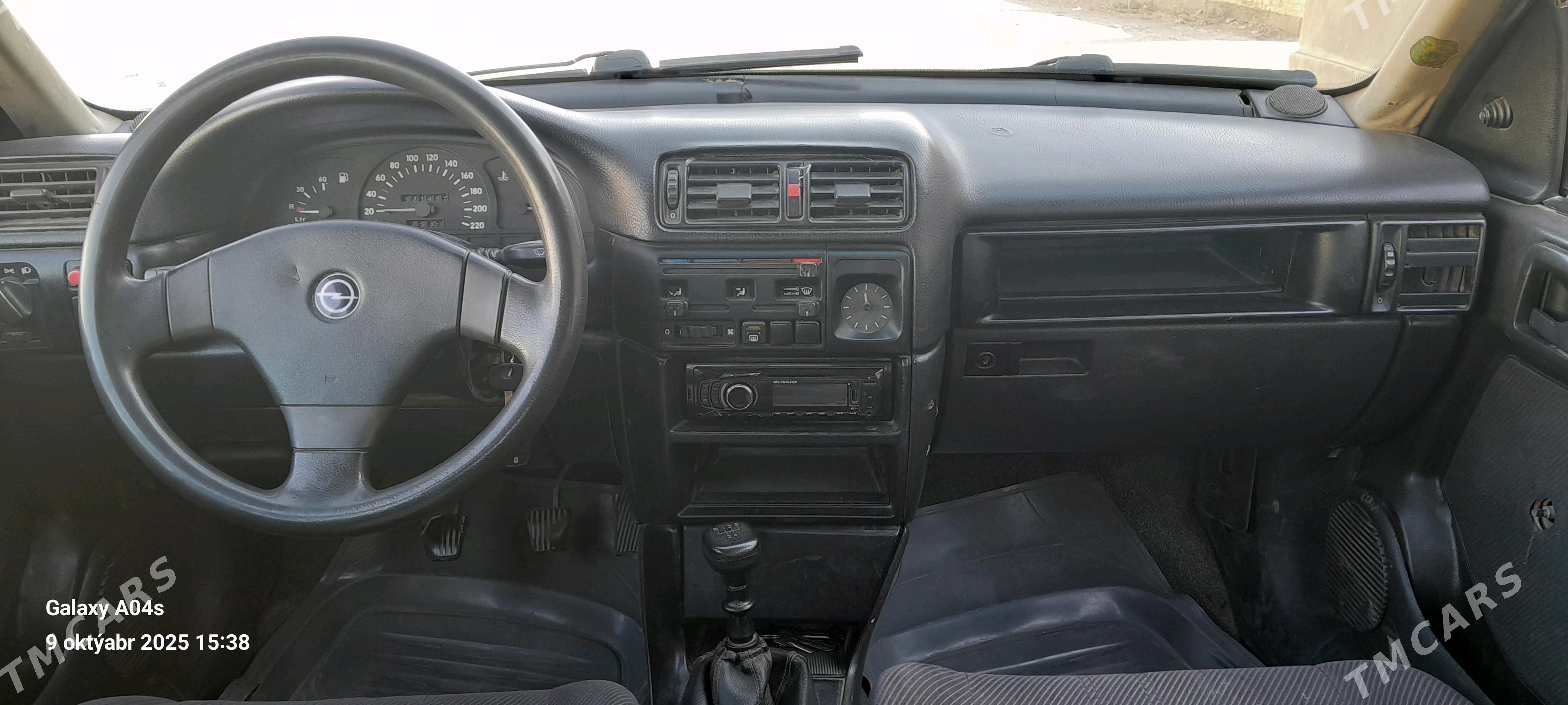 Opel Vectra 1991 - 30 000 TMT - Мары - img 3