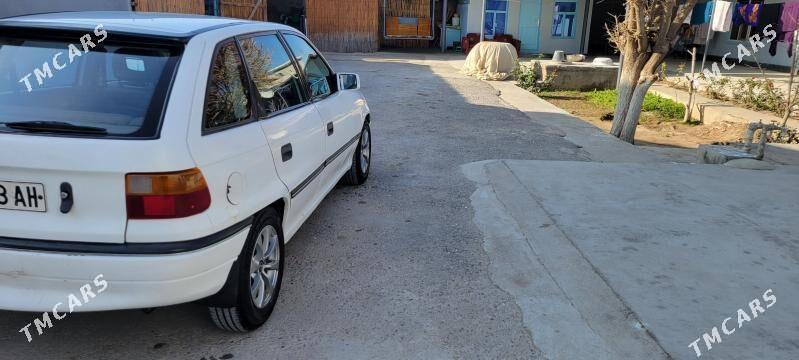 Opel Astra 1992 - 40 000 TMT - Анев - img 2