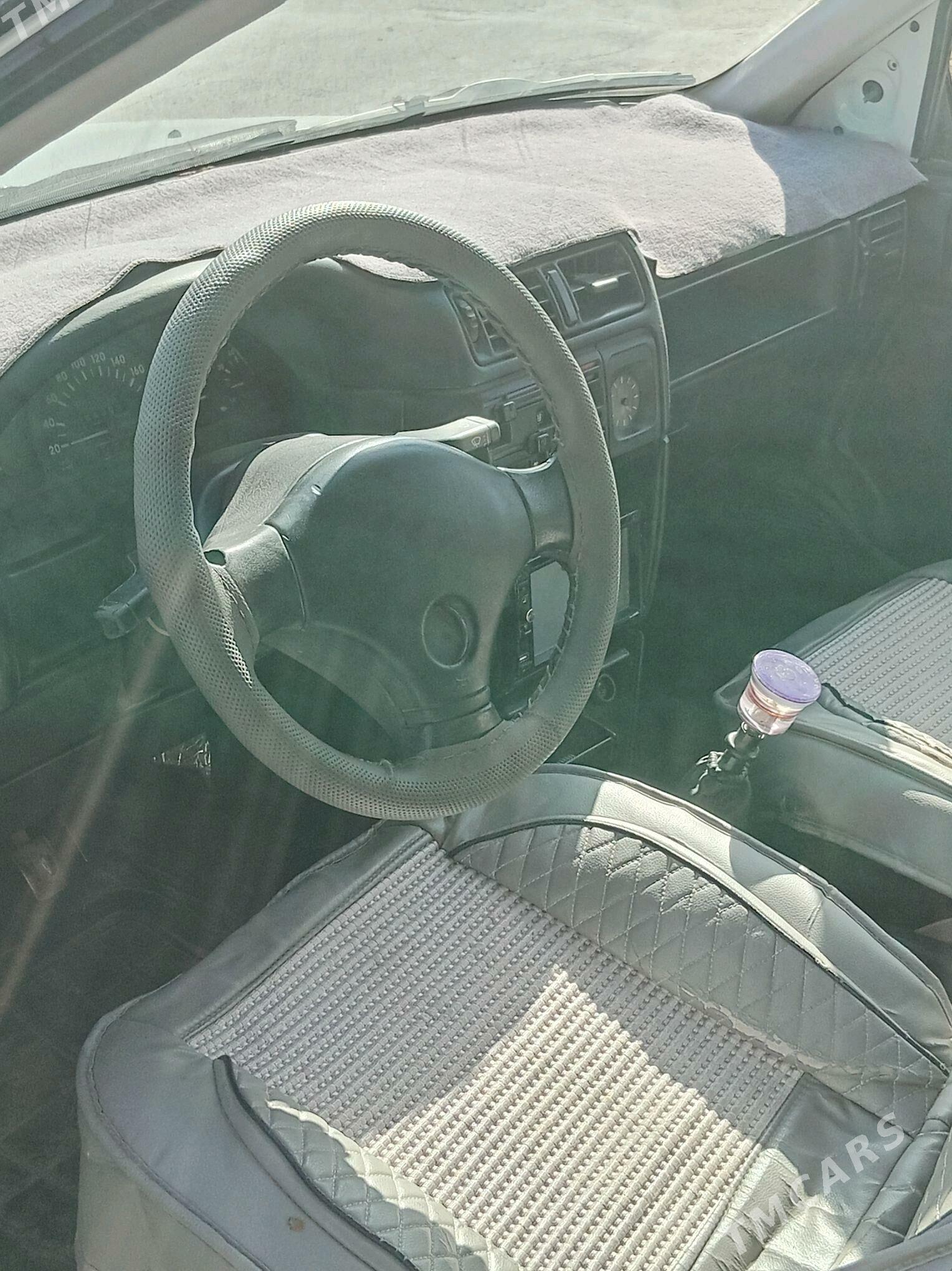 Opel Vectra 1990 - 49 000 TMT - Mary - img 5