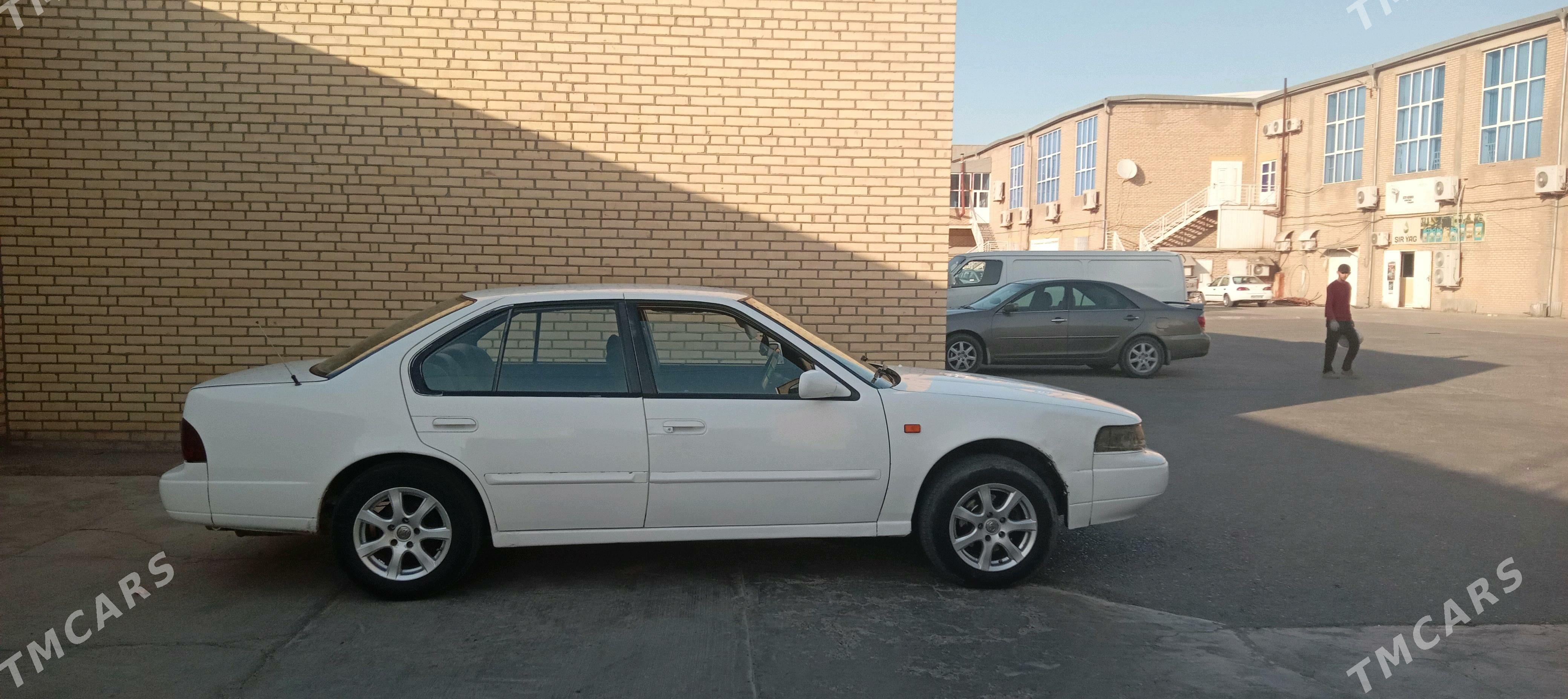 Nissan Maxima 1995 - 40 000 TMT - Murgap - img 2