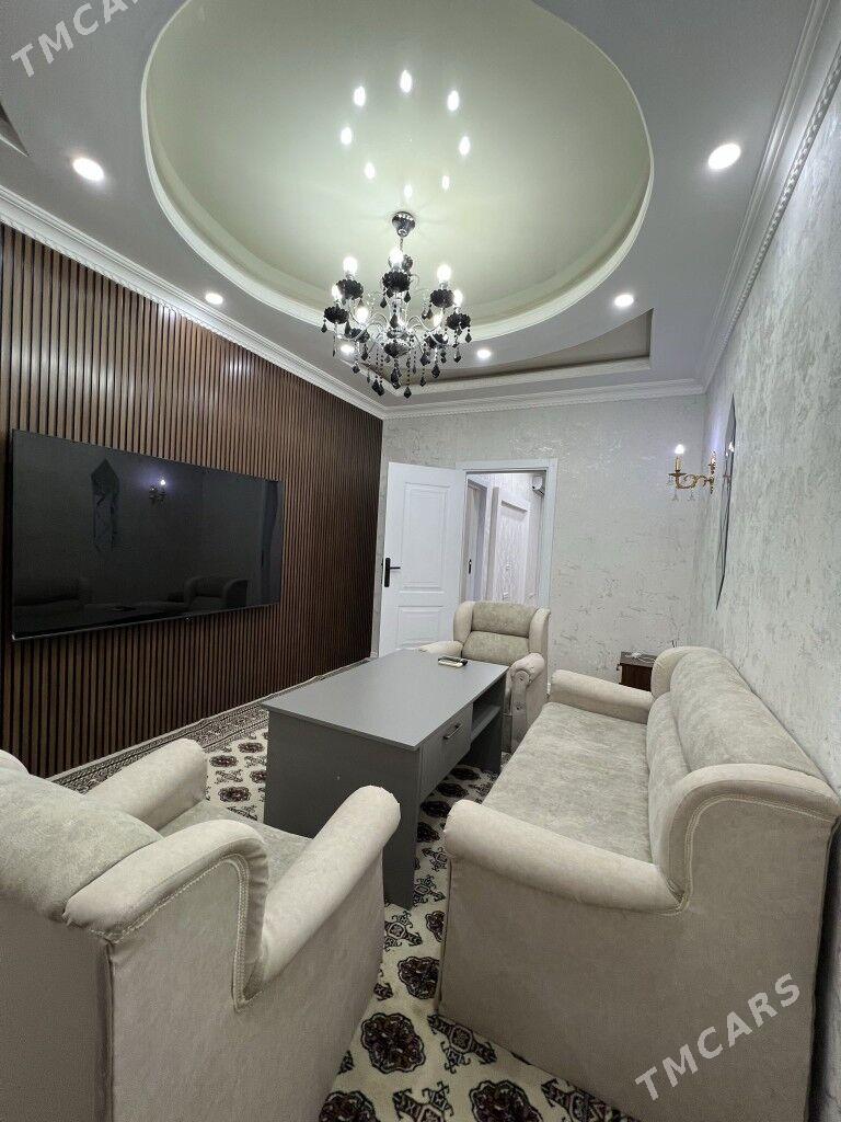 11 mkr - 11 mkr - img 2