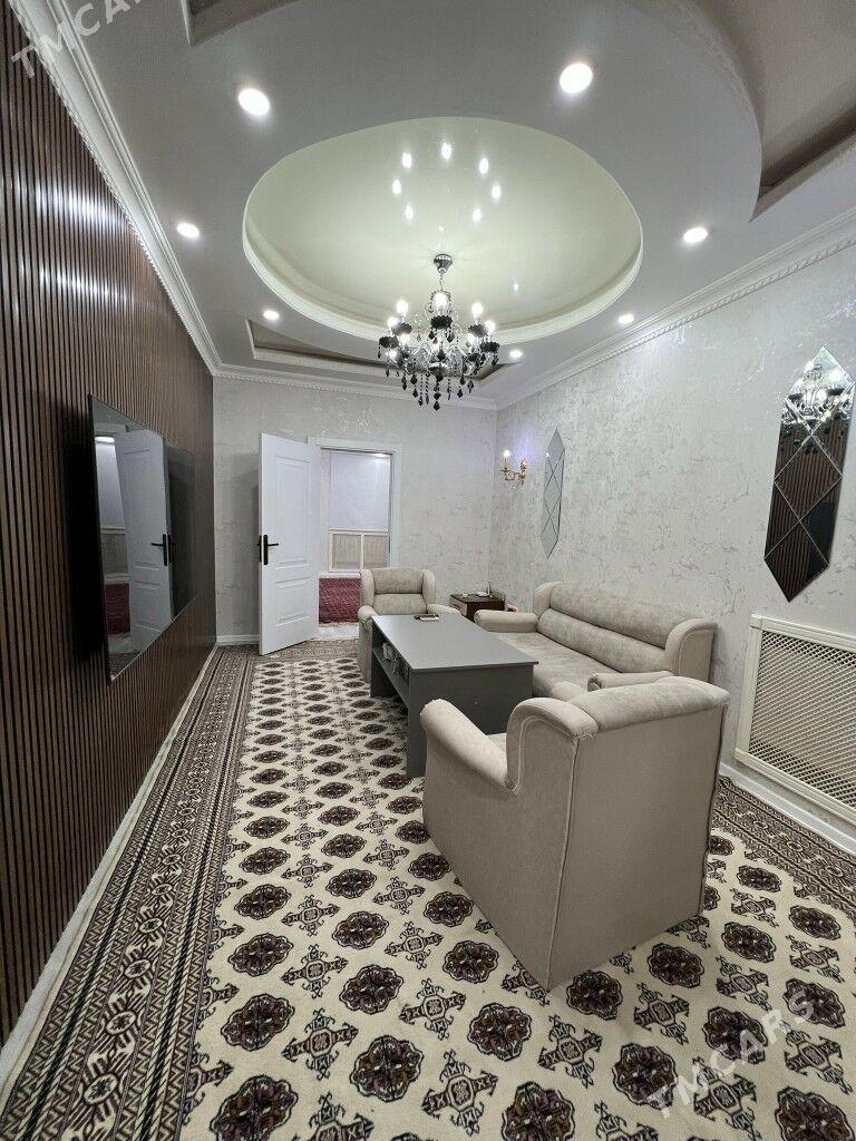 11 mkr - 11 mkr - img 1