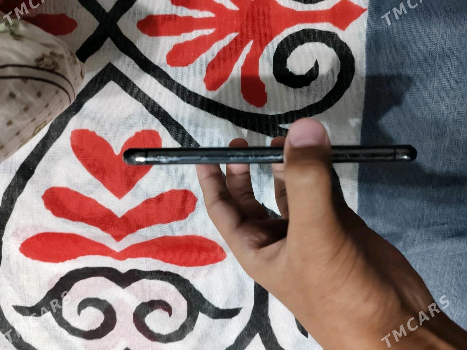 IPHONE X LL/A - Чарджоу - img 3