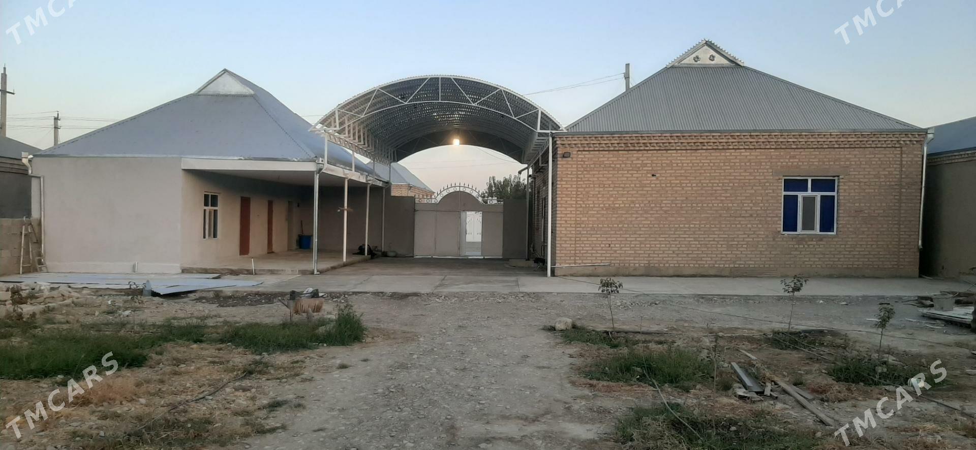 Bäherden satlyk jaý - Бахарден - img 5