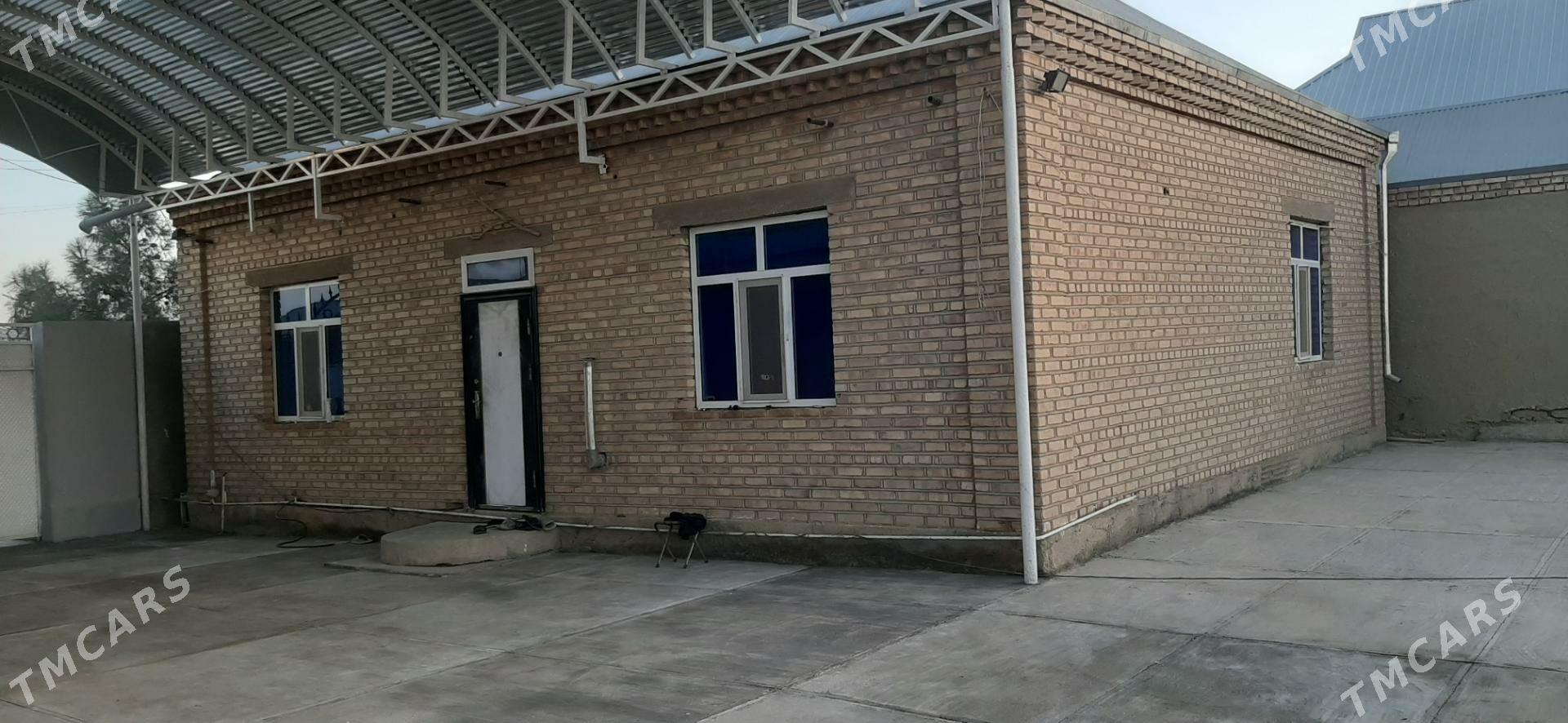 Bäherden satlyk jaý - Бахарден - img 2