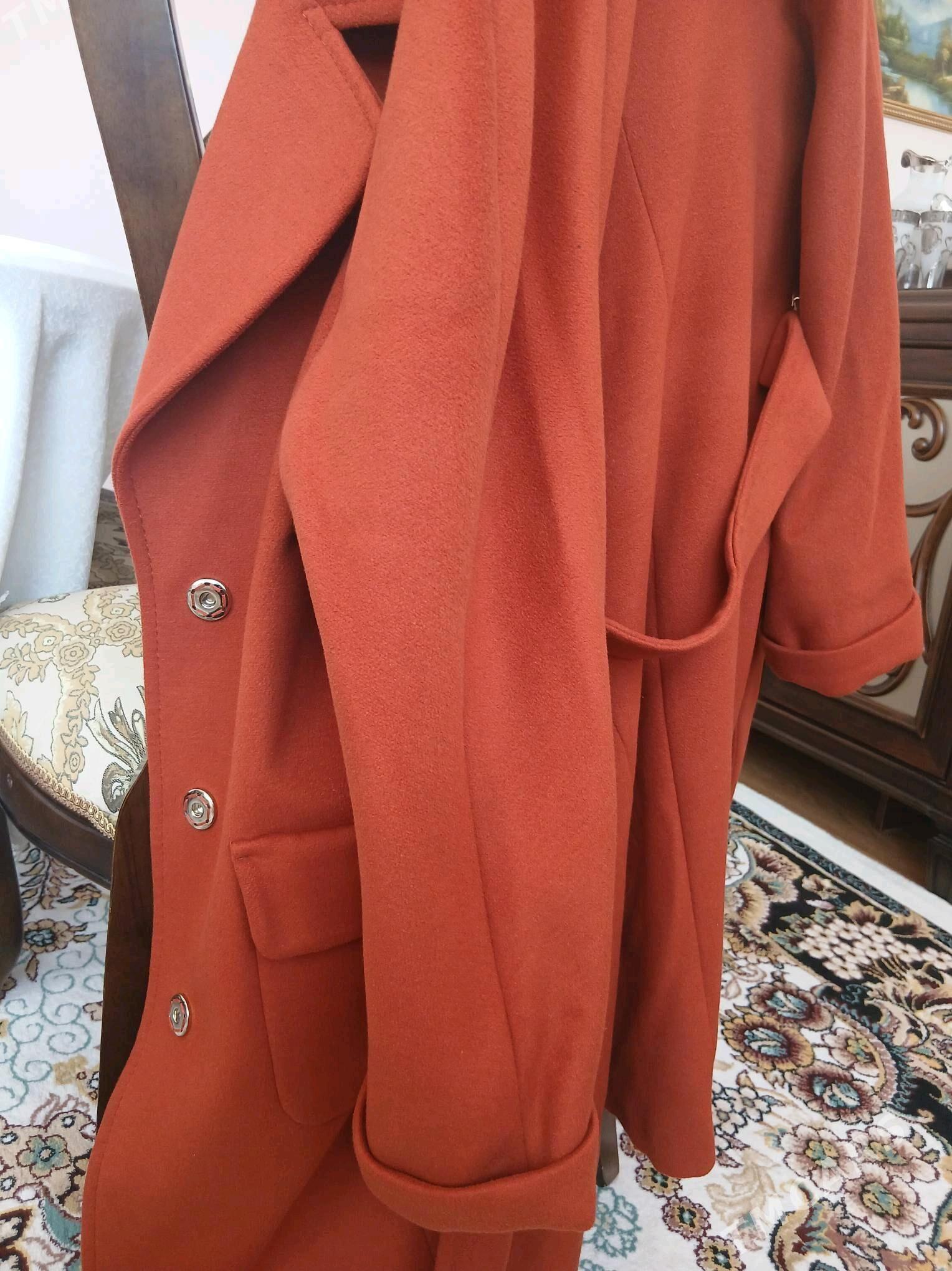 Palto firmennyy - Sowetskiý köç. (Garaşsyzlyk şaýoly) - img 3