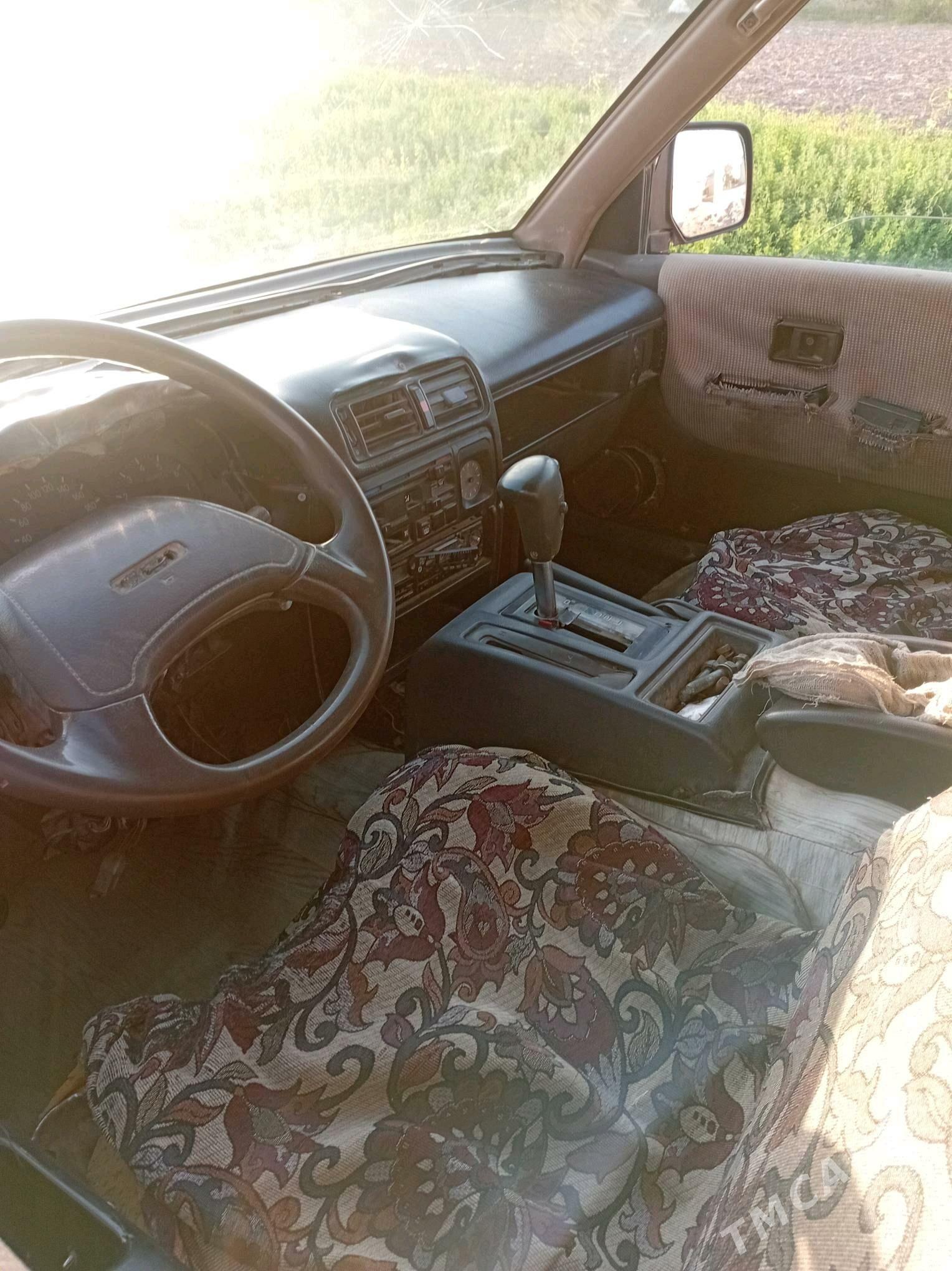 Toyota Town Ace 1989 - 30 000 TMT - Мары - img 1