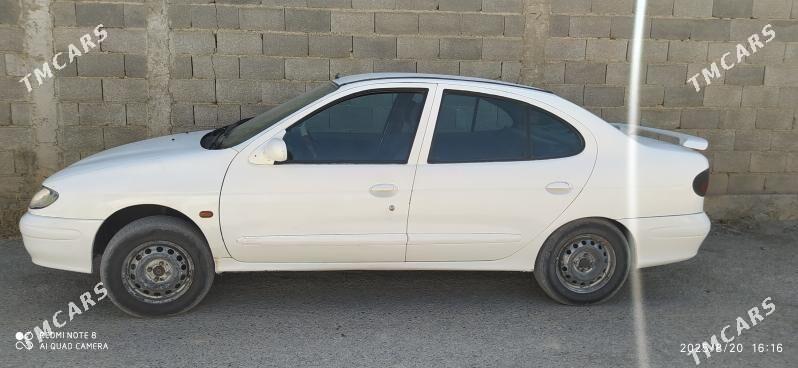 Renault Clio 1999 - 30 000 TMT - Kaka - img 3
