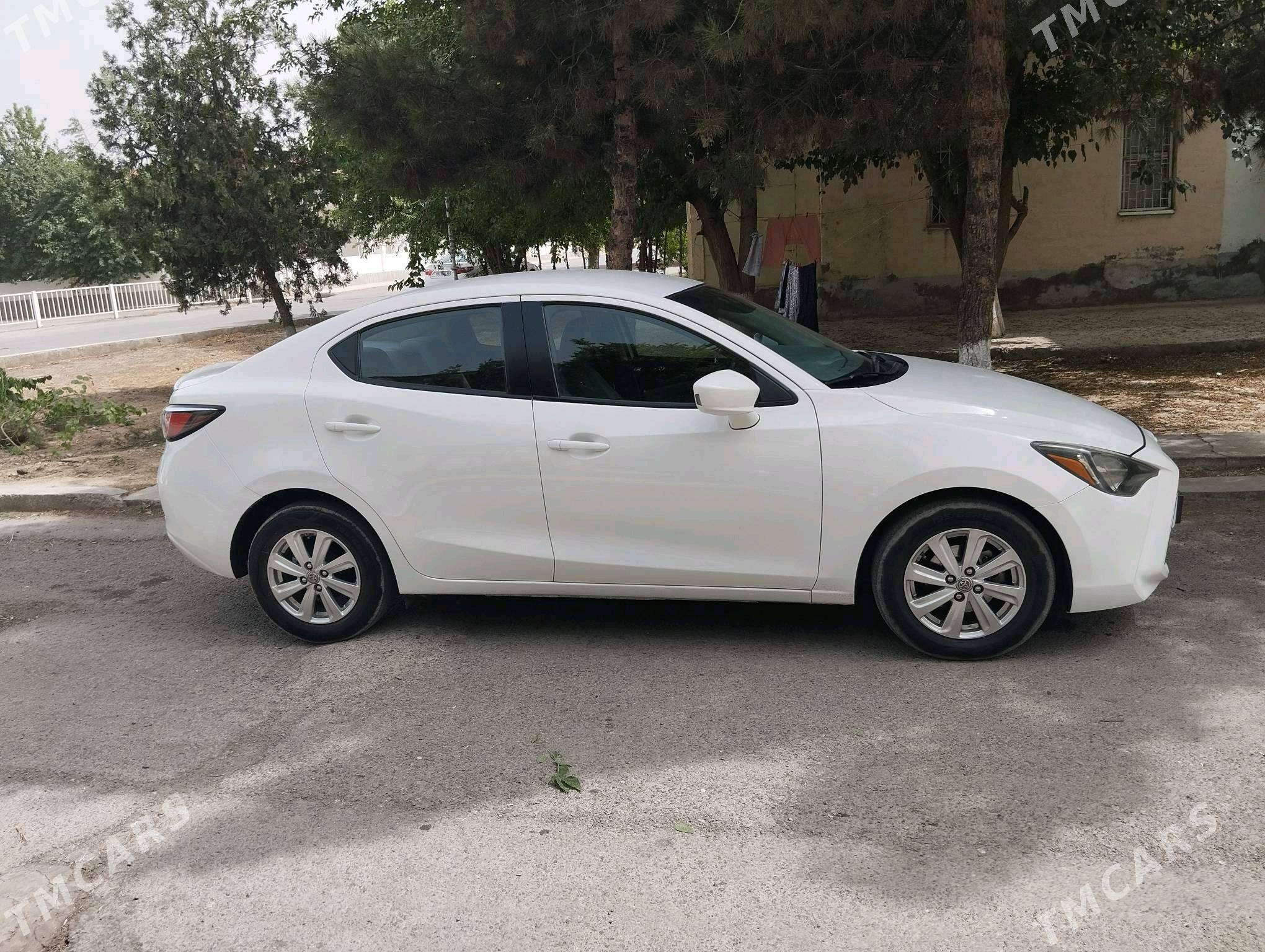 Toyota Yaris iA 2017 - 180 000 TMT - 6 mkr - img 2