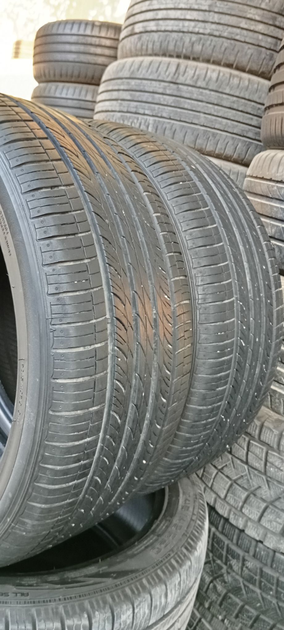 245 40 19. HANKOK 700 TMT - Bedew - img 2