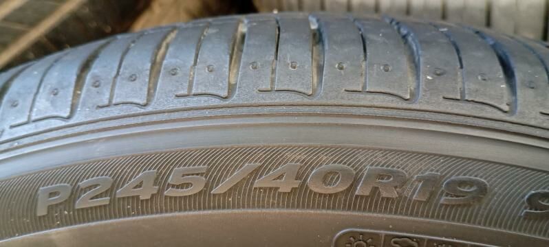 245 40 19. HANKOK 700 TMT - Bedew - img 5