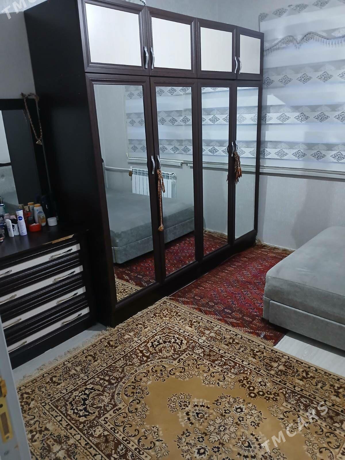 YGTYBARLY SATLYK JAÝLAR - Büzmeýin - img 4