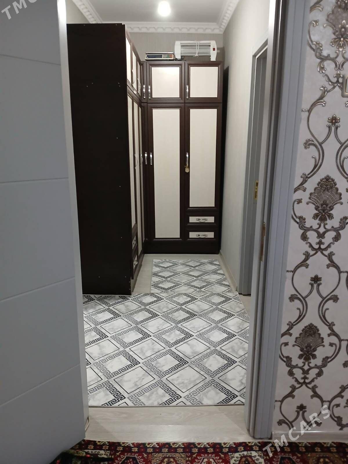 YGTYBARLY SATLYK JAÝLAR - Büzmeýin - img 2