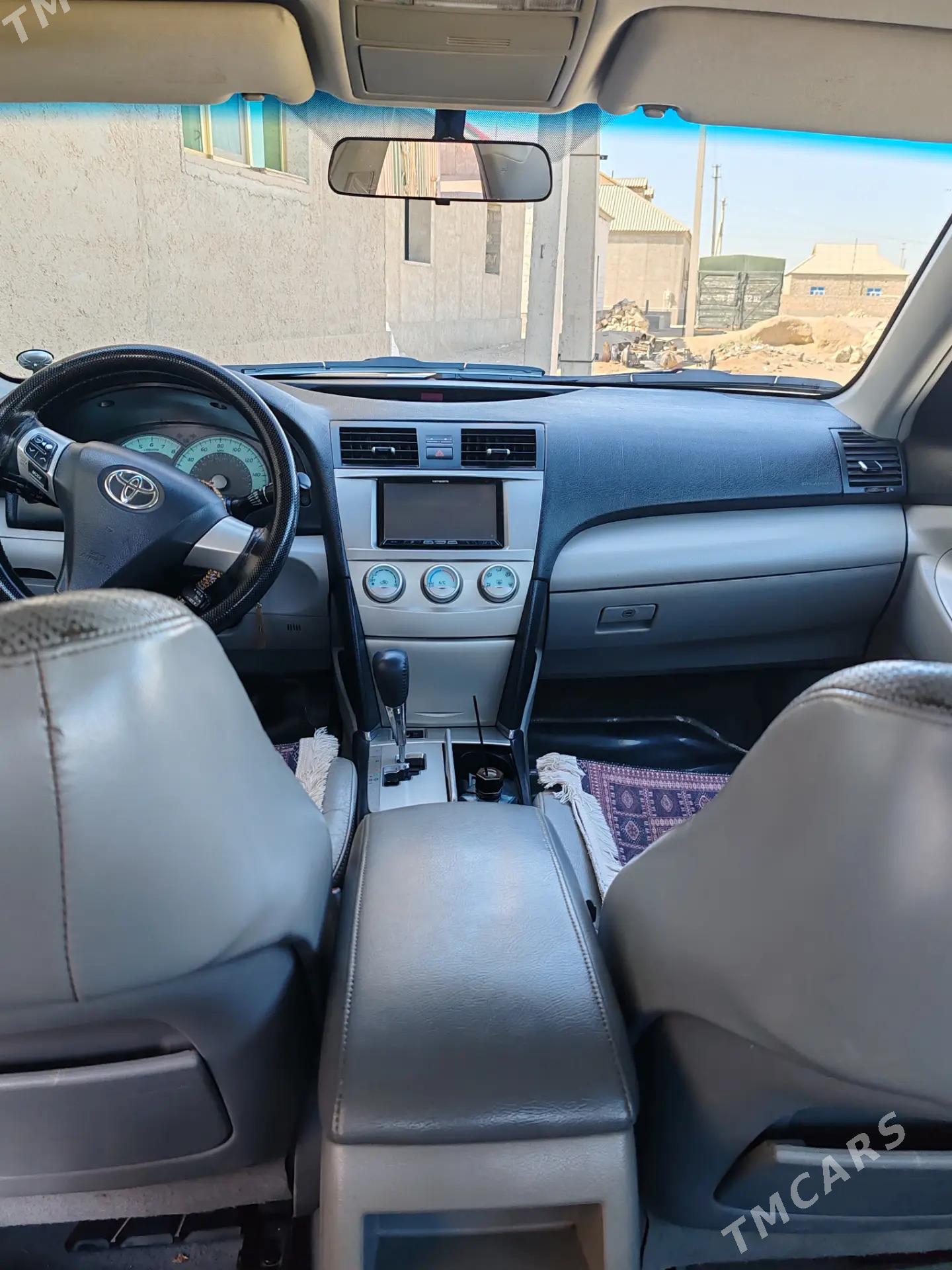 Toyota Camry 2007 - 170 000 TMT - Гумдаг - img 3
