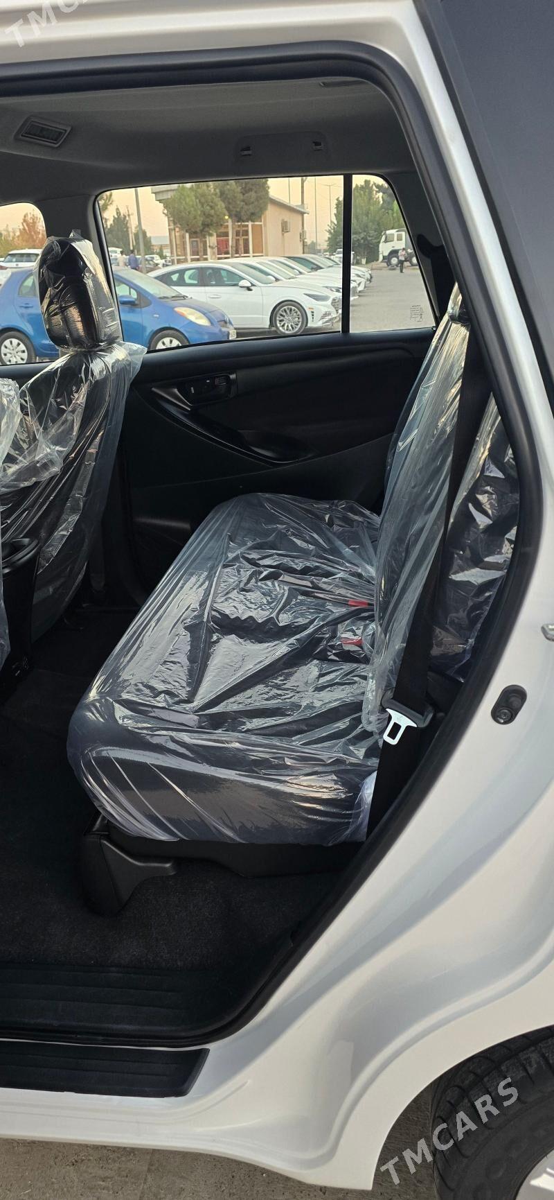 Toyota Innova 2021 - 300 000 TMT - Мары - img 2