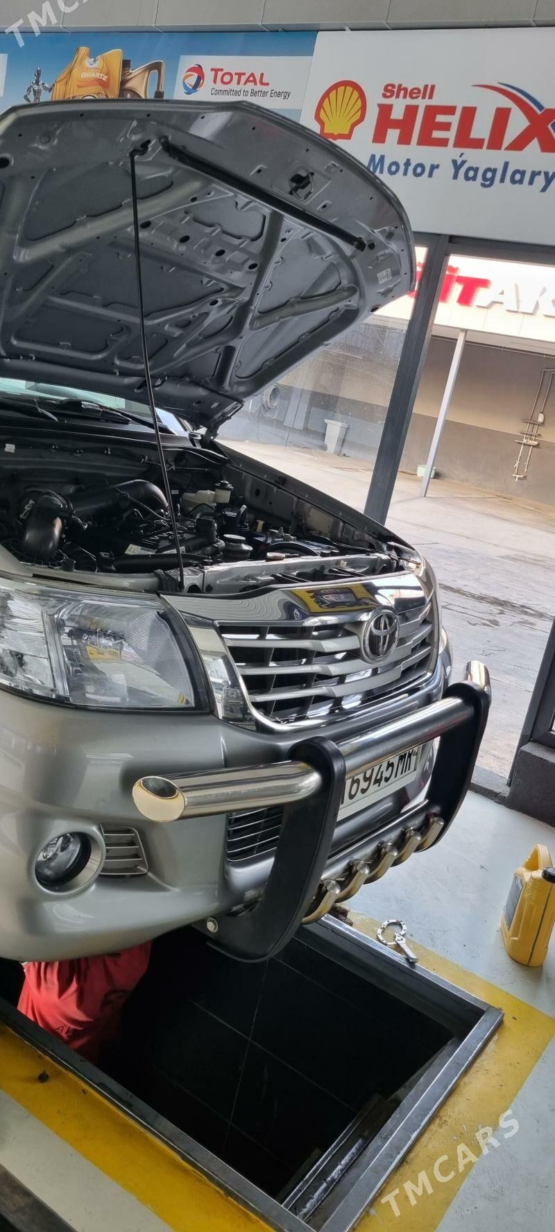 Toyota Hilux 2015 - 400 000 TMT - Ýolöten - img 2