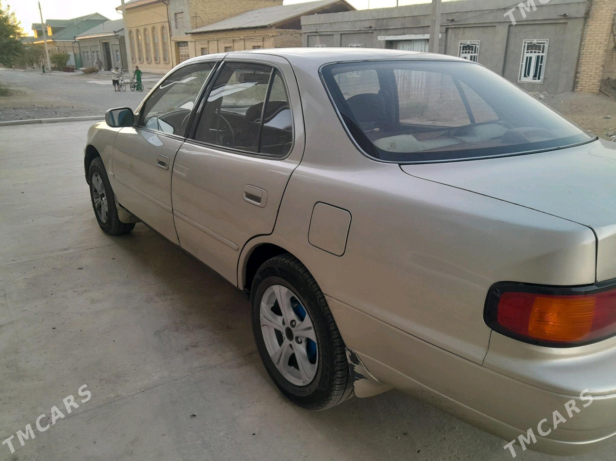 Toyota Camry 1993 - 85 000 TMT - Türkmenabat - img 2