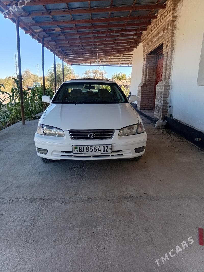 Toyota Camry 2000 - 135 000 TMT - Boldumsaz - img 4