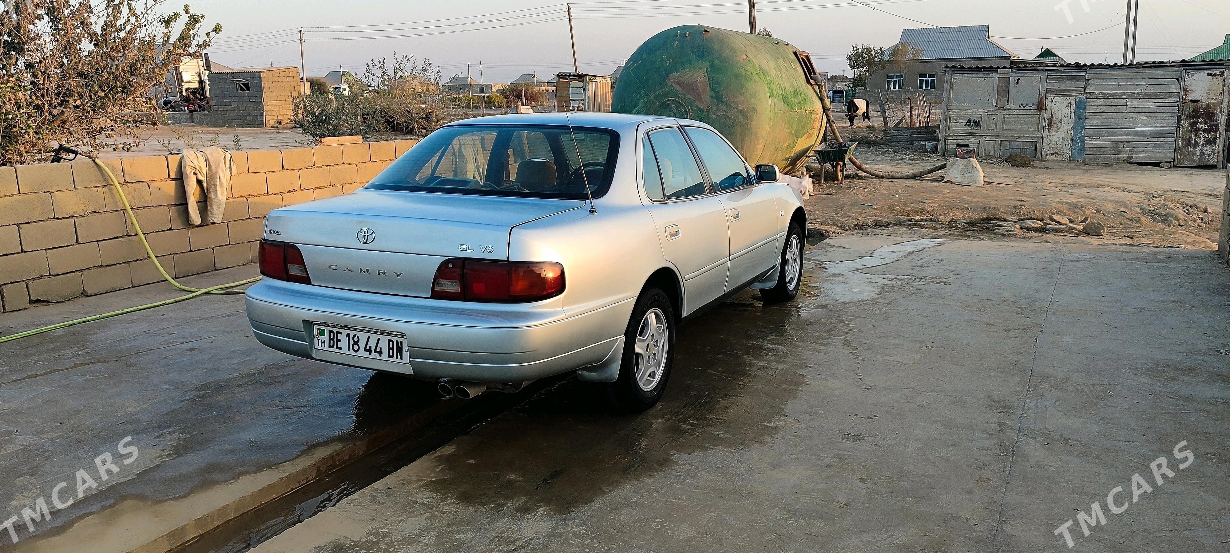 Toyota Camry 1995 - 110 000 TMT - Etrek - img 2