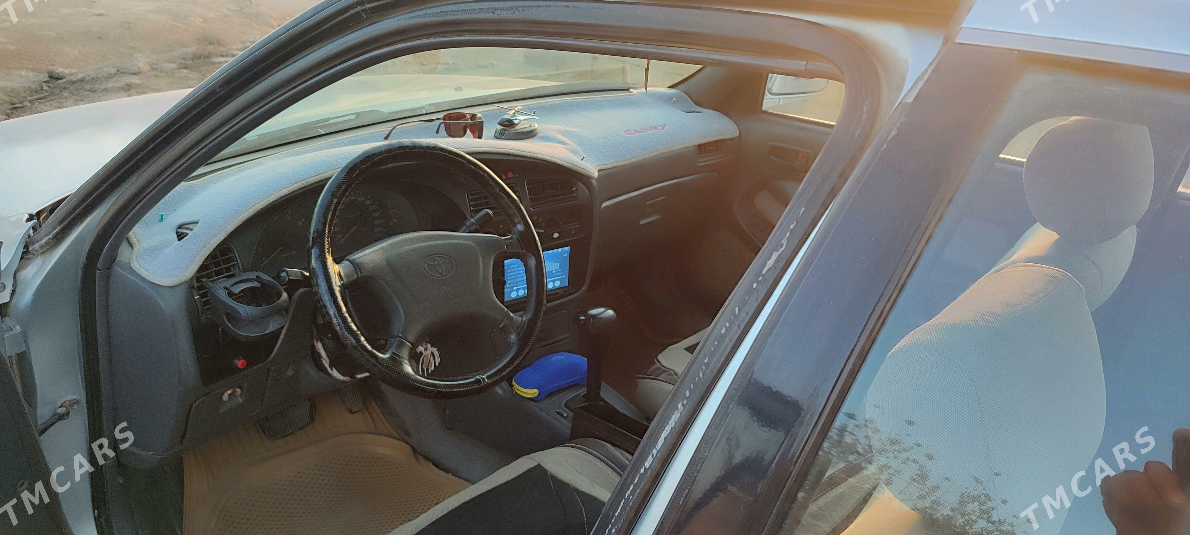 Toyota Camry 1995 - 110 000 TMT - Etrek - img 3