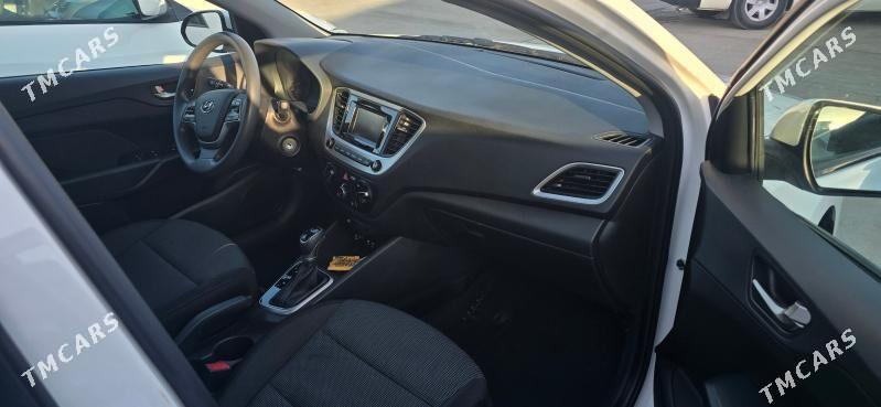 Hyundai Accent 2022 - 220 000 TMT - Мары - img 1