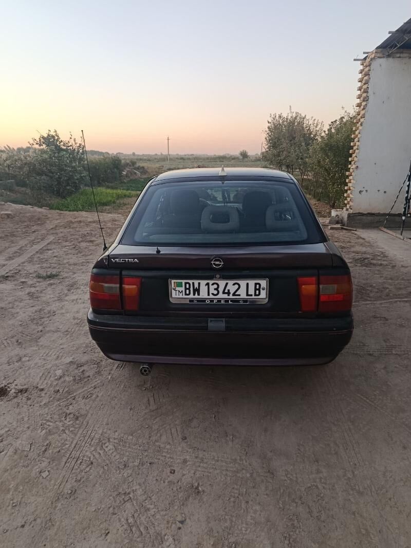 Opel Vectra 1991 - 30 000 TMT - Dänew - img 6