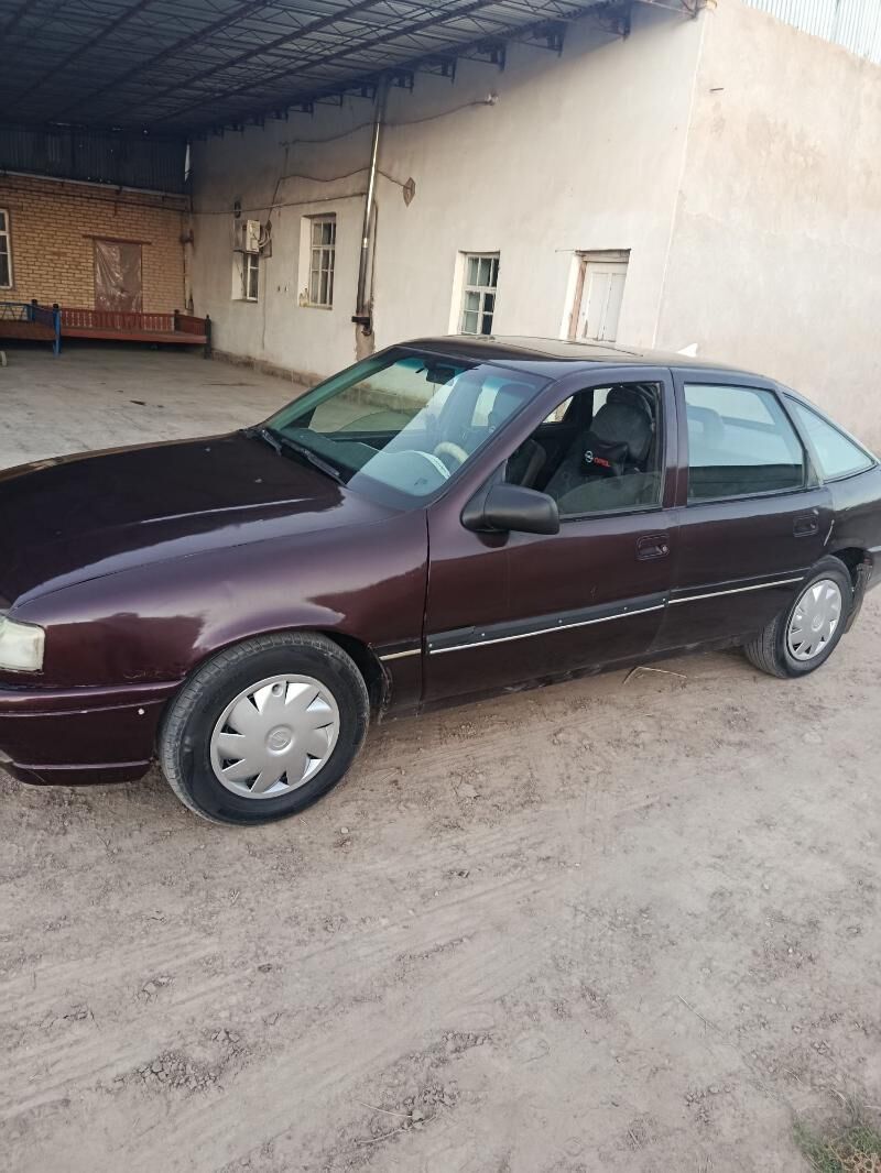 Opel Vectra 1991 - 30 000 TMT - Dänew - img 3