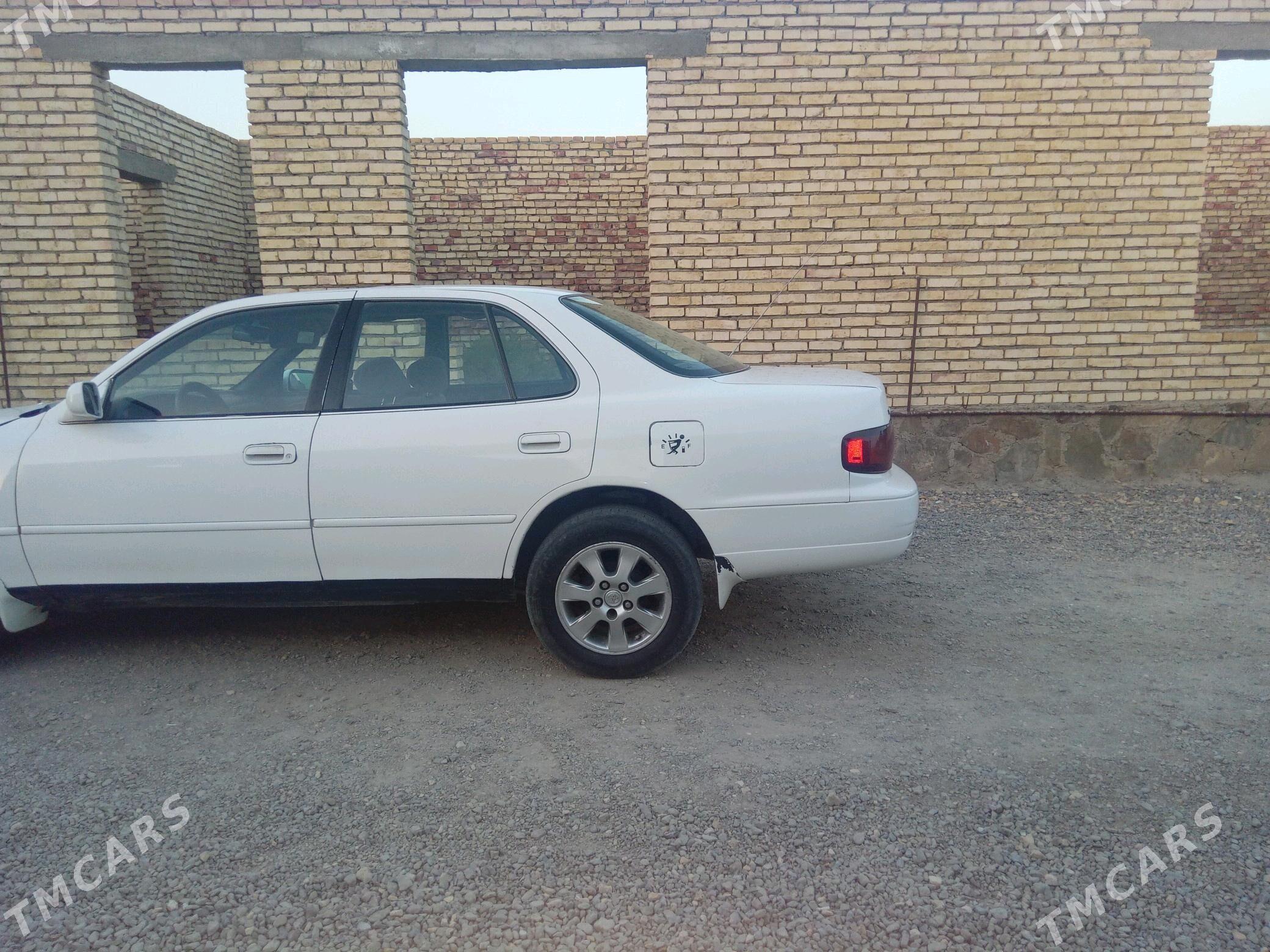 Toyota Camry 1997 - 90 000 TMT - Bereket - img 2