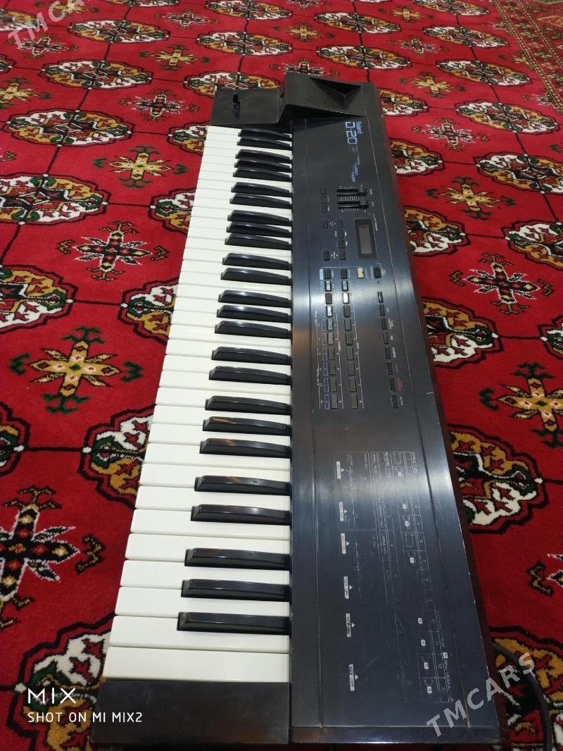 ROLAND D 20 - Ёлётен - img 4