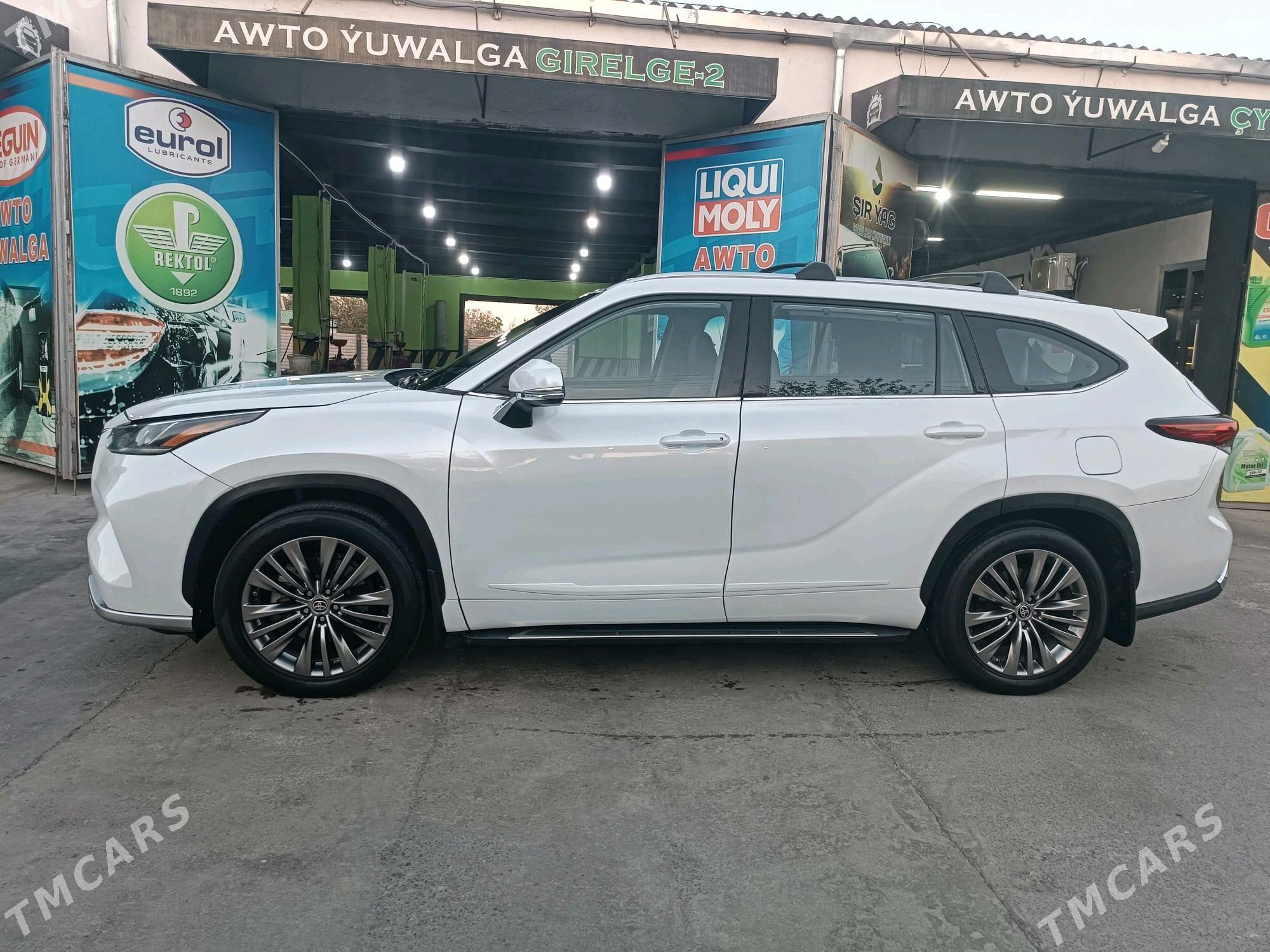 Toyota Highlander 2021 - 560 000 TMT - Мары - img 5