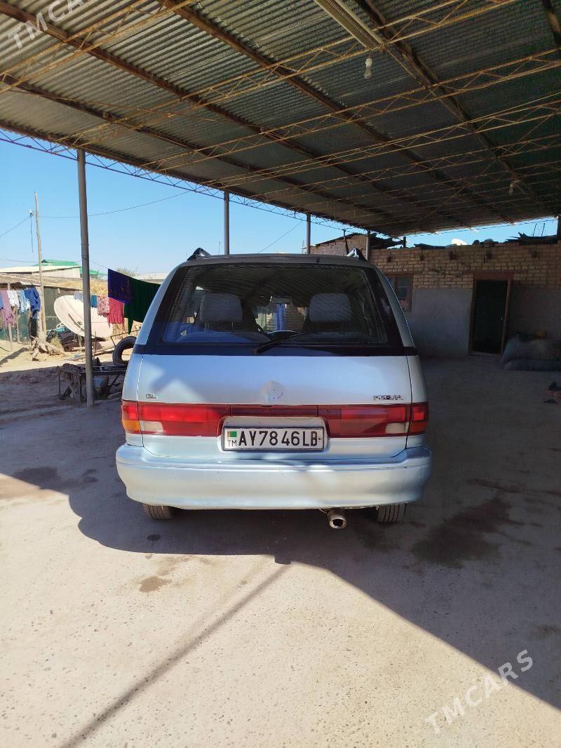 Toyota Previa 1995 - 70 000 TMT - Сакар - img 1