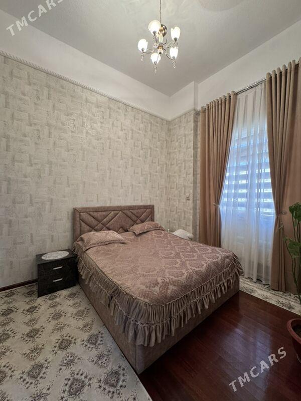 НЕФТЕГАЗ КНИЖКА - Aşgabat - img 9