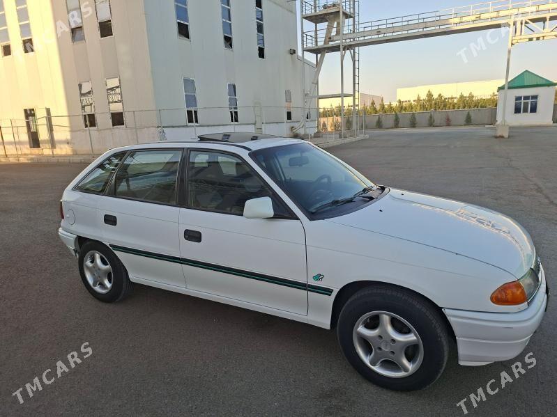 Opel Astra 1994 - 62 000 TMT - Херрикгала - img 3