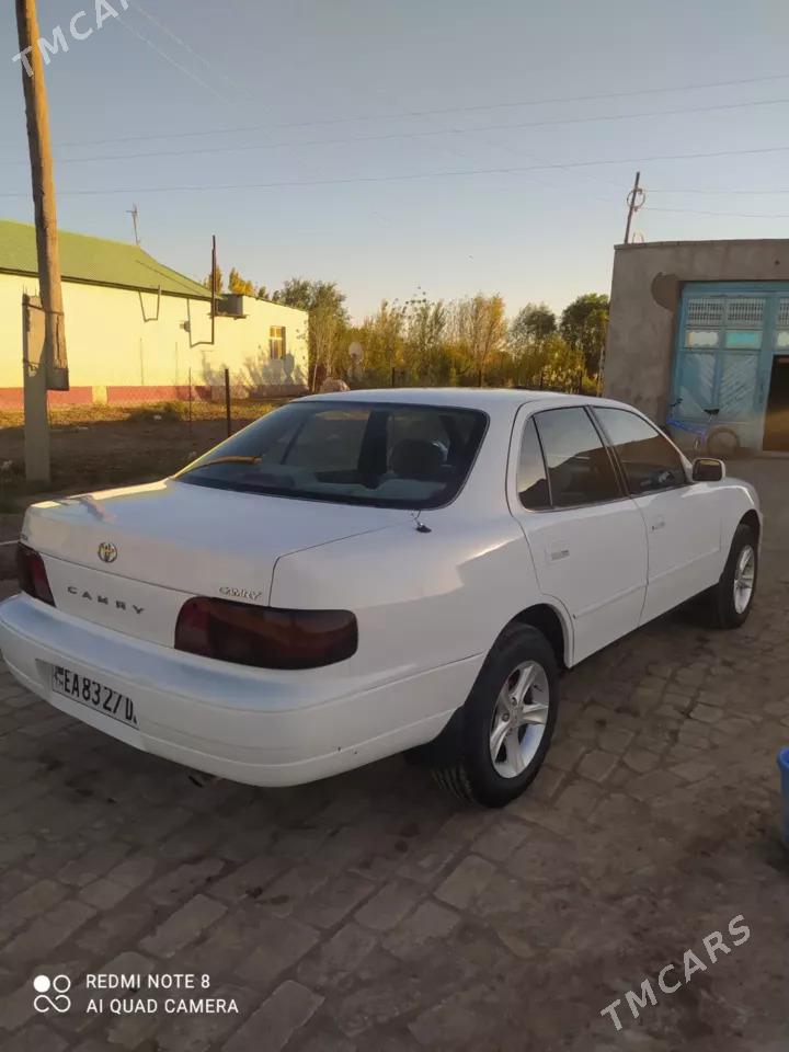 Toyota Camry 1995 - 90 000 TMT - Кёнеургенч - img 5