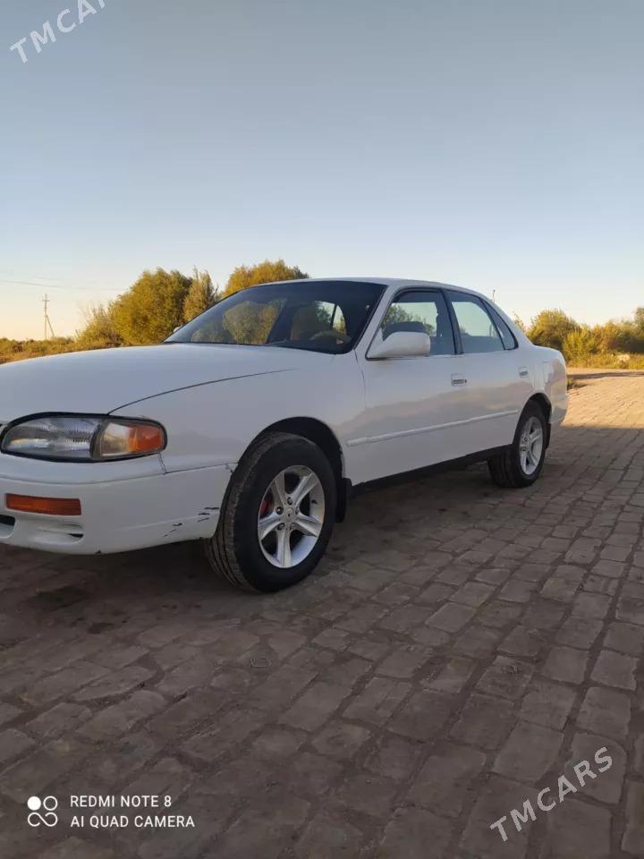 Toyota Camry 1995 - 90 000 TMT - Кёнеургенч - img 3