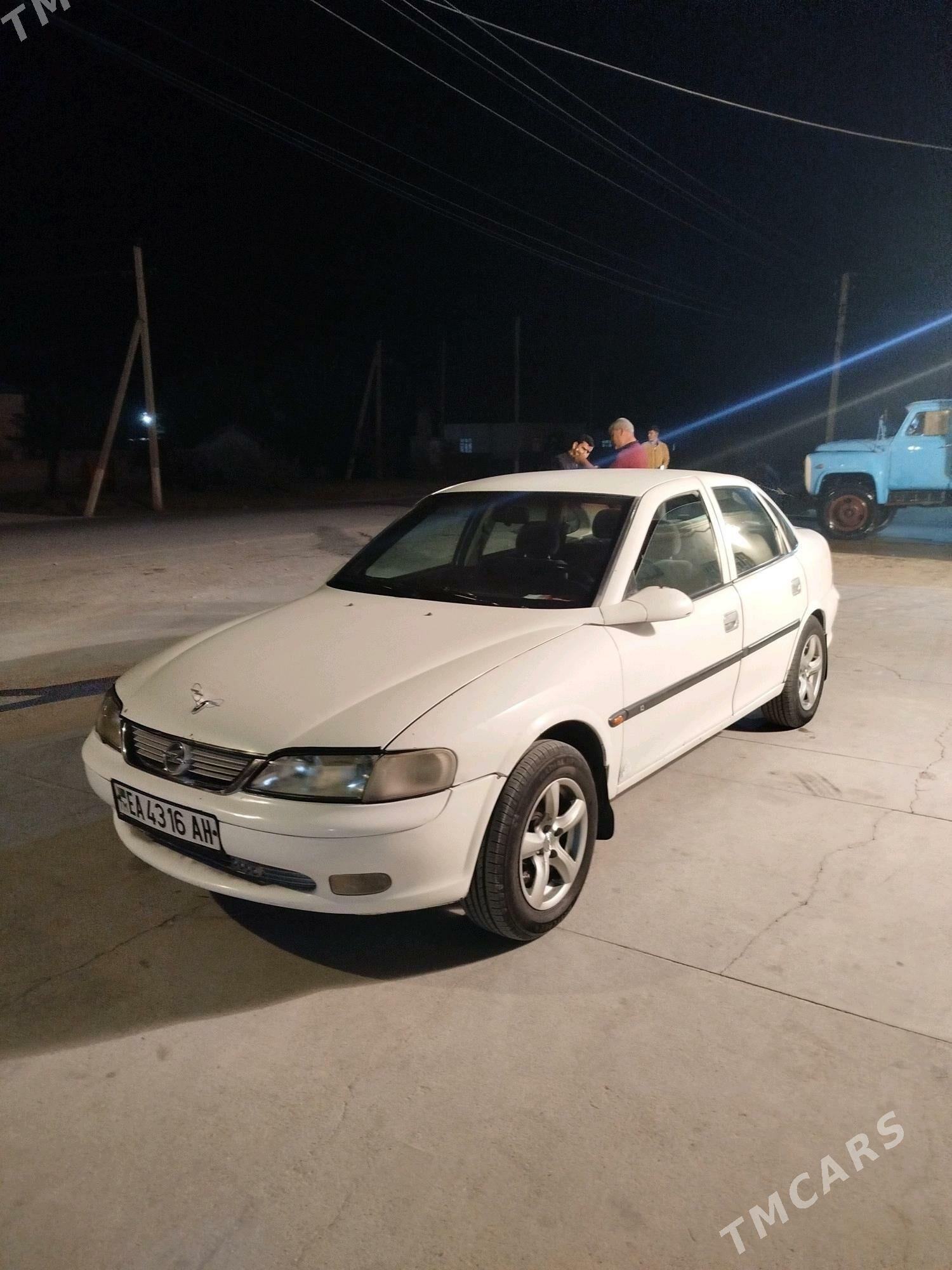 Opel Vectra 1998 - 60 000 TMT - Бахарден - img 4
