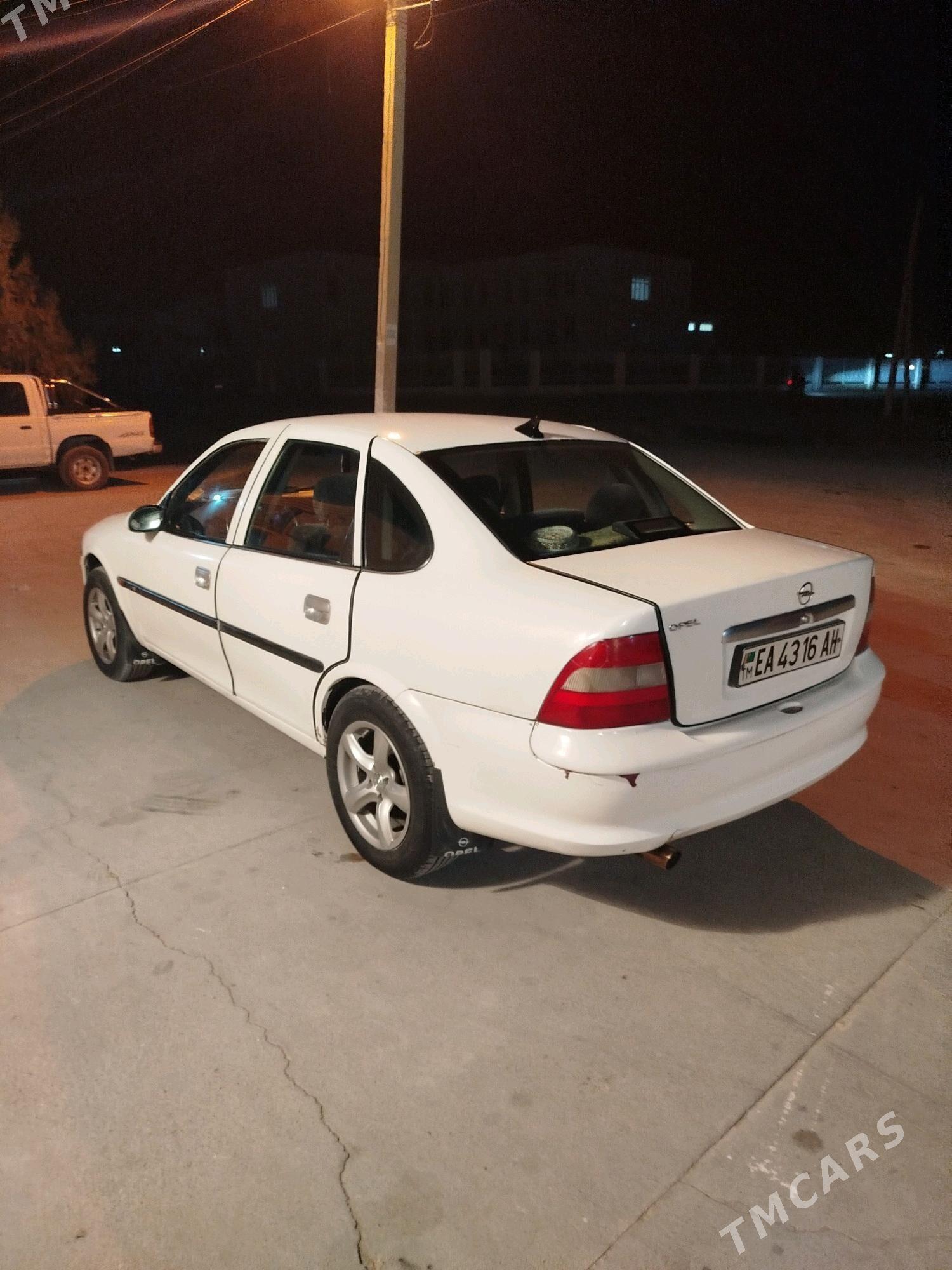 Opel Vectra 1998 - 60 000 TMT - Бахарден - img 3