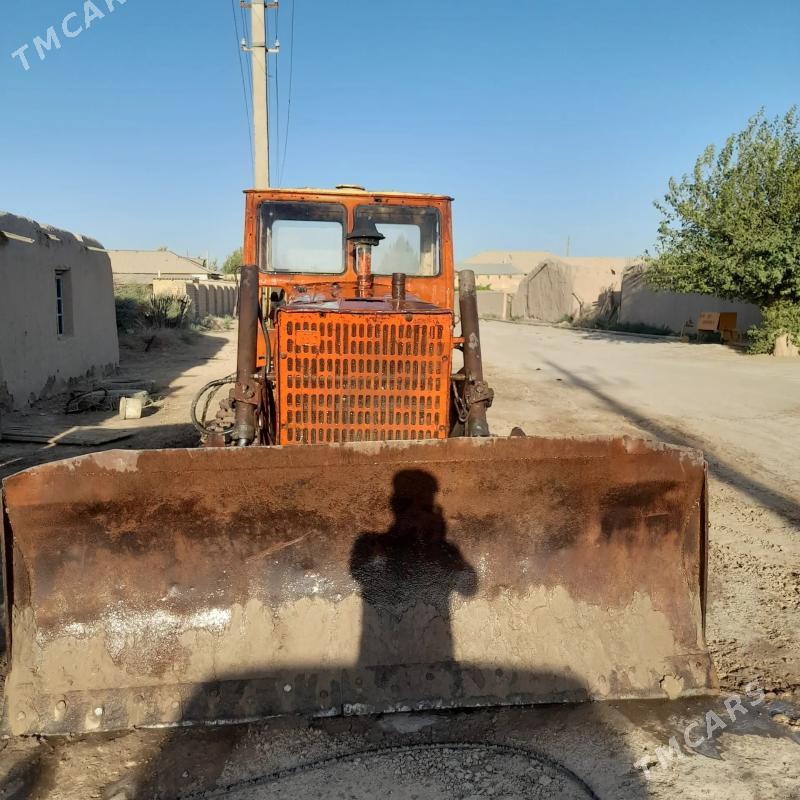 MTZ T-28 1993 - 30 000 TMT - Hojambaz - img 3