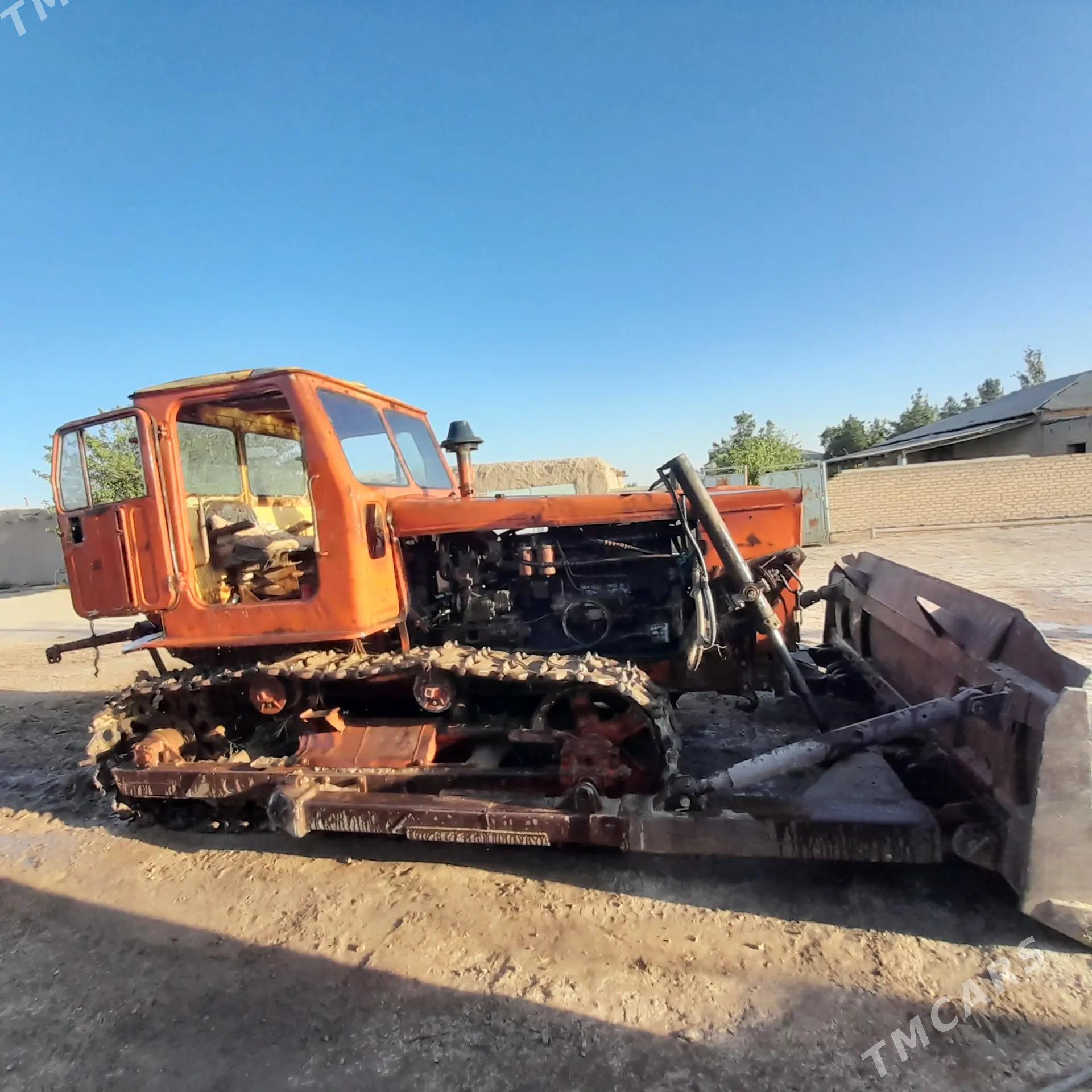 MTZ T-28 1993 - 30 000 TMT - Hojambaz - img 2