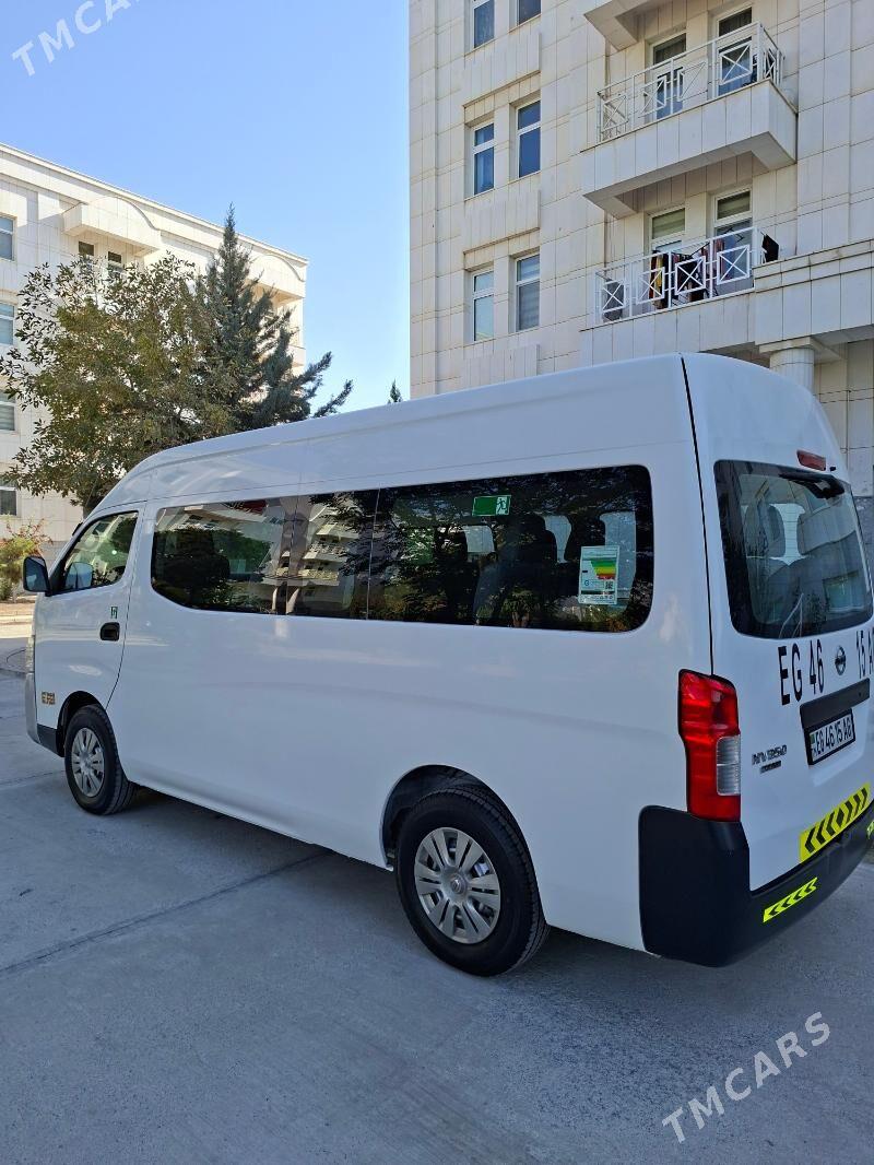 Nissan Urvan 2021 - 375 000 TMT - Aşgabat - img 1