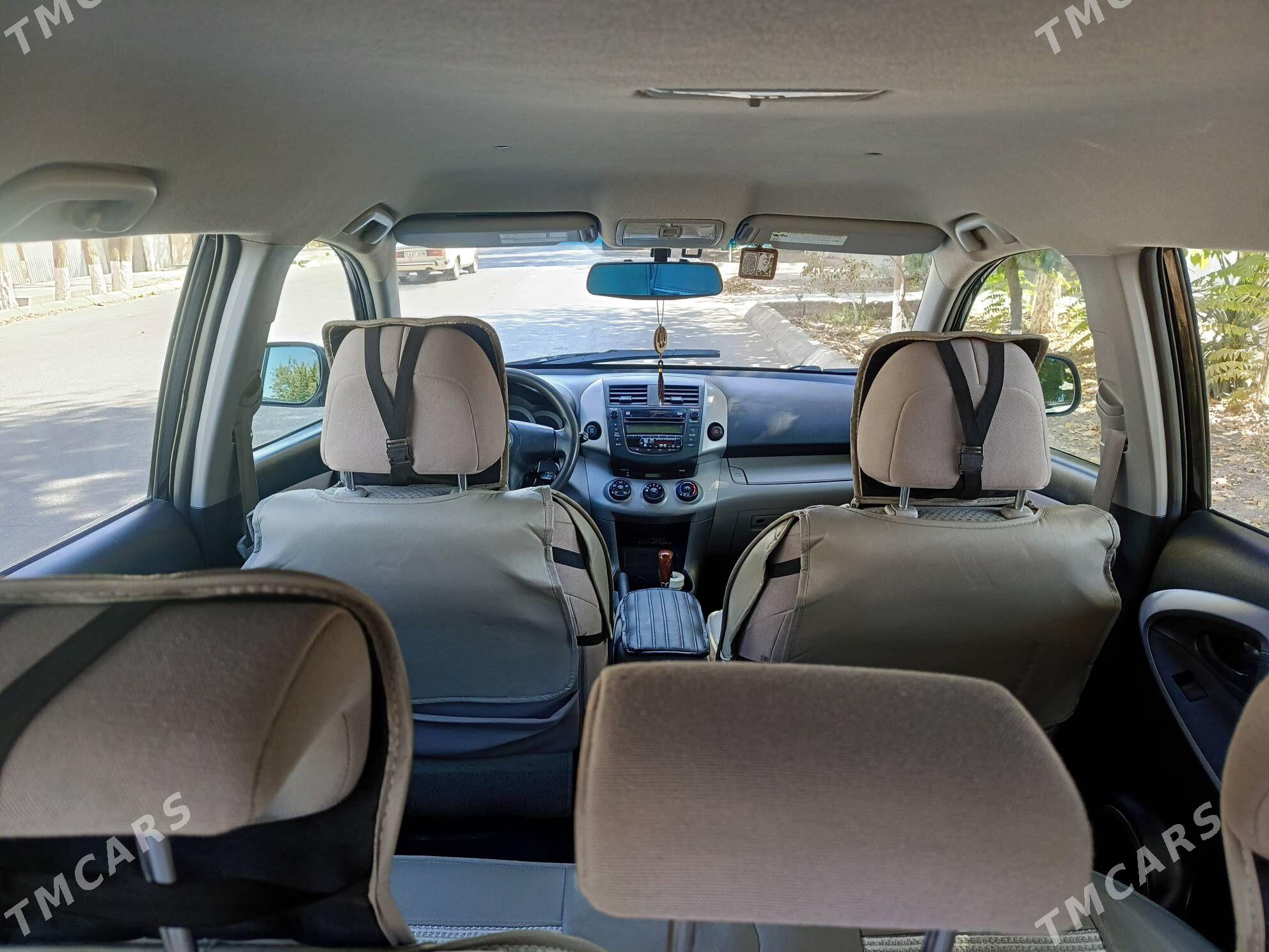 Toyota RAV4 2006 - 170 000 TMT - Байрамали - img 3