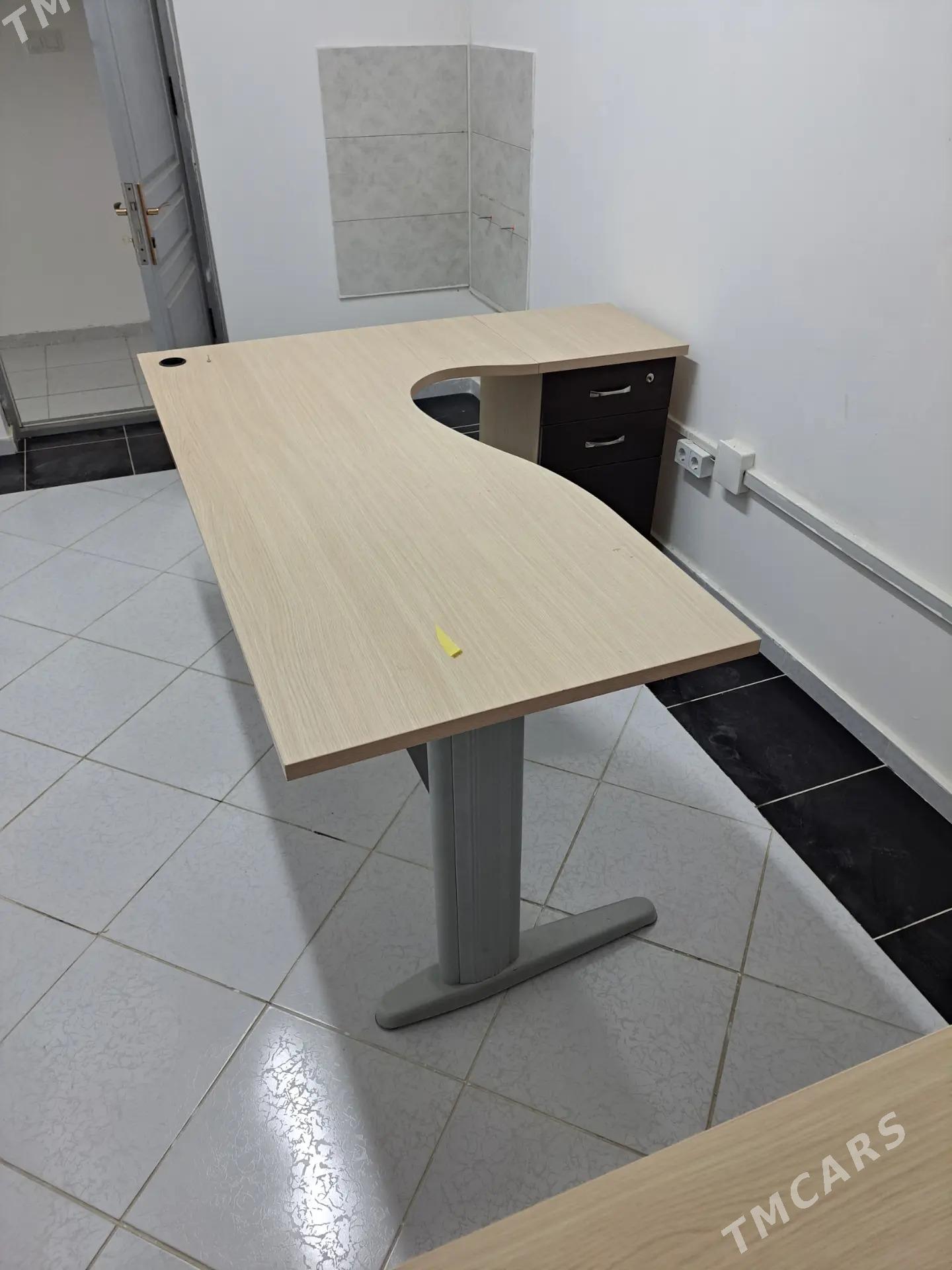 Stol ofis - Ашхабад - img 1