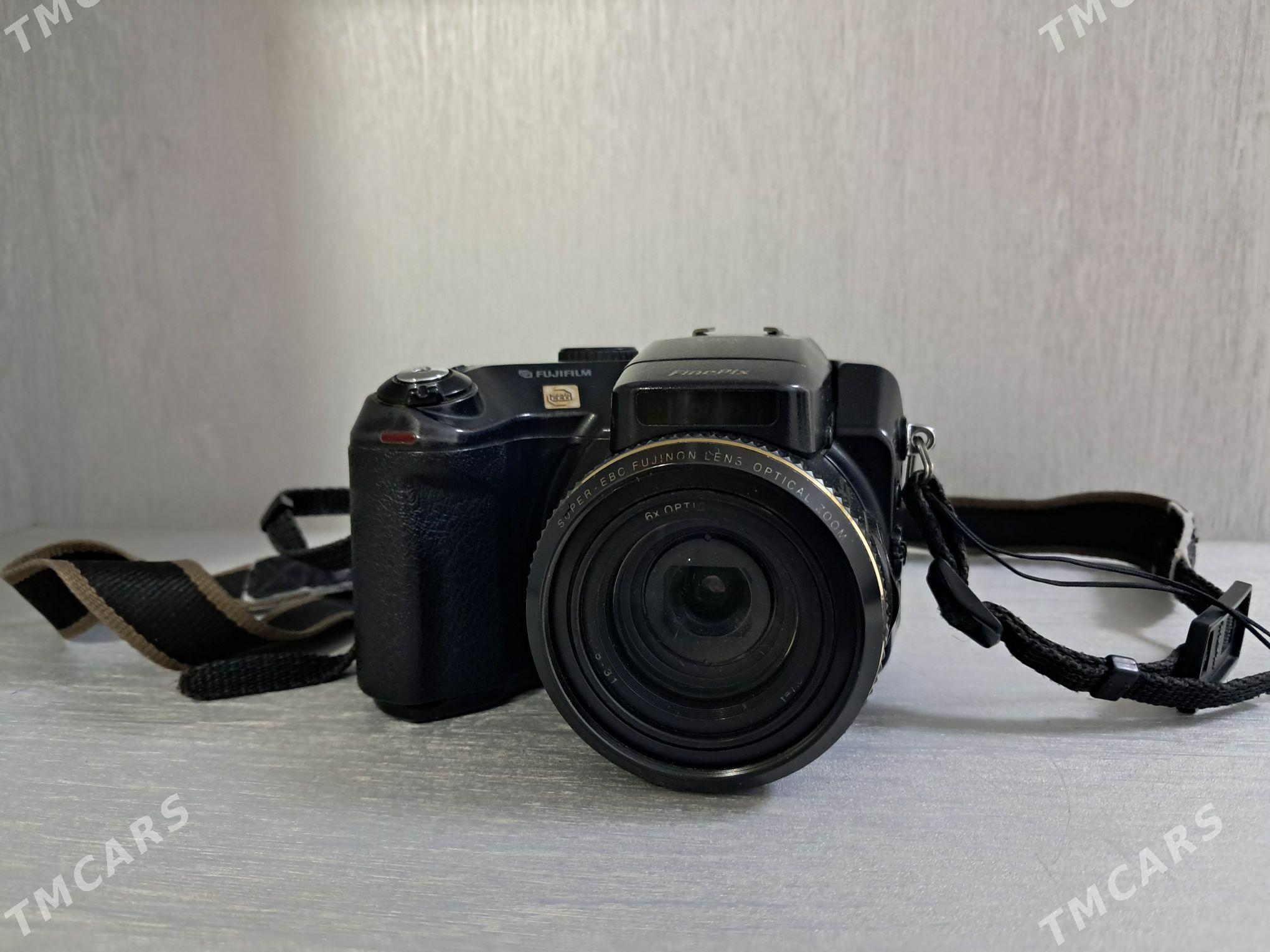 Foto aparat Fujifilm - Мир 8 - img 2