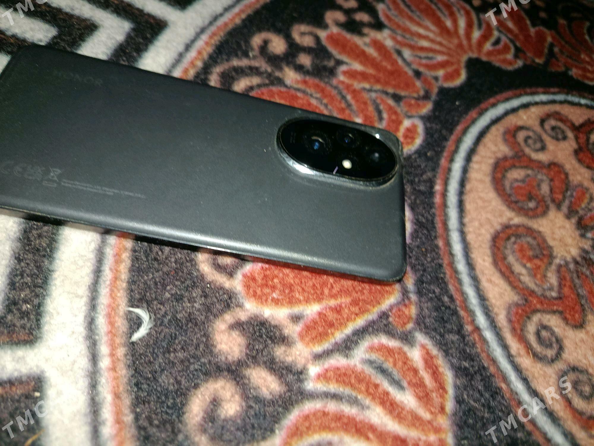 HONOR 200 - Gurbansoltan Eje - img 1