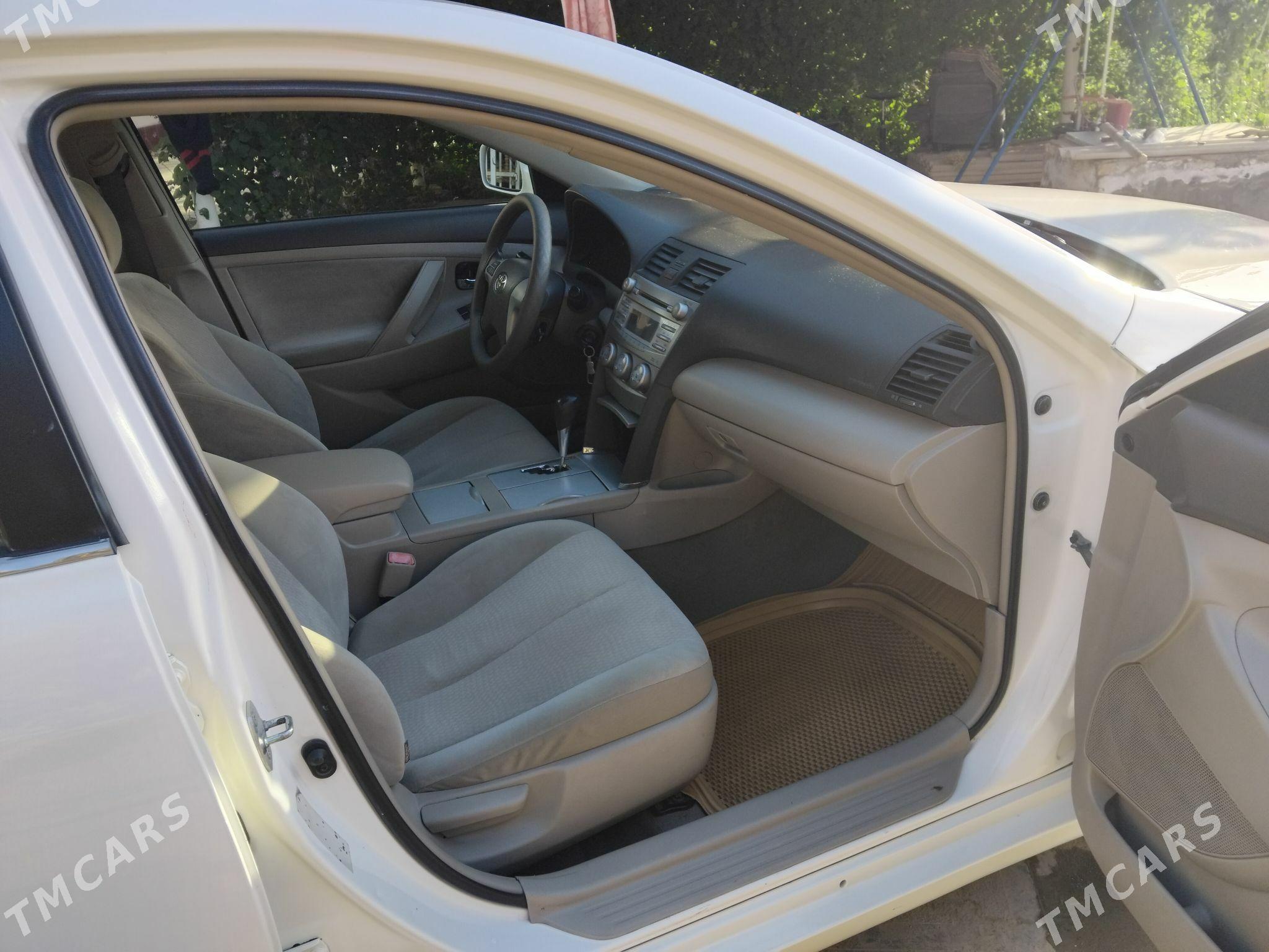 Toyota Camry 2011 - 190 000 TMT - Мары - img 10