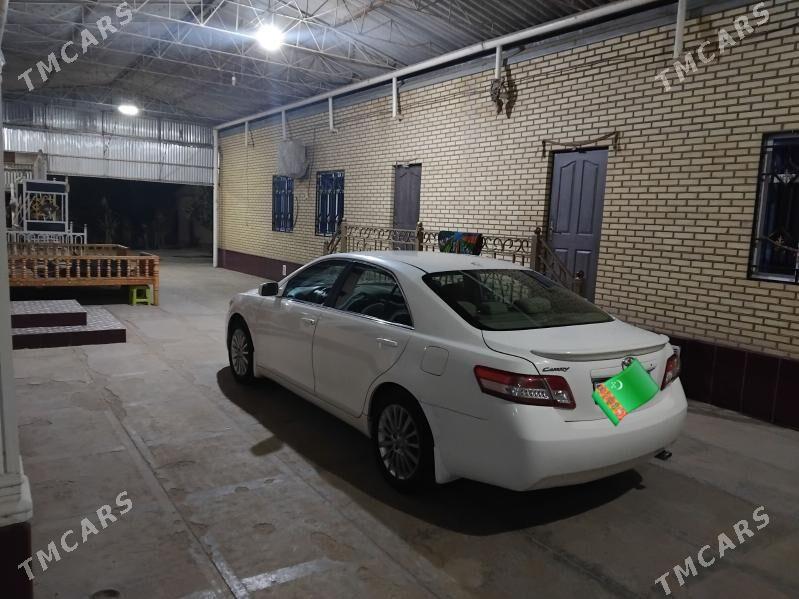 Toyota Camry 2011 - 190 000 TMT - Мары - img 8